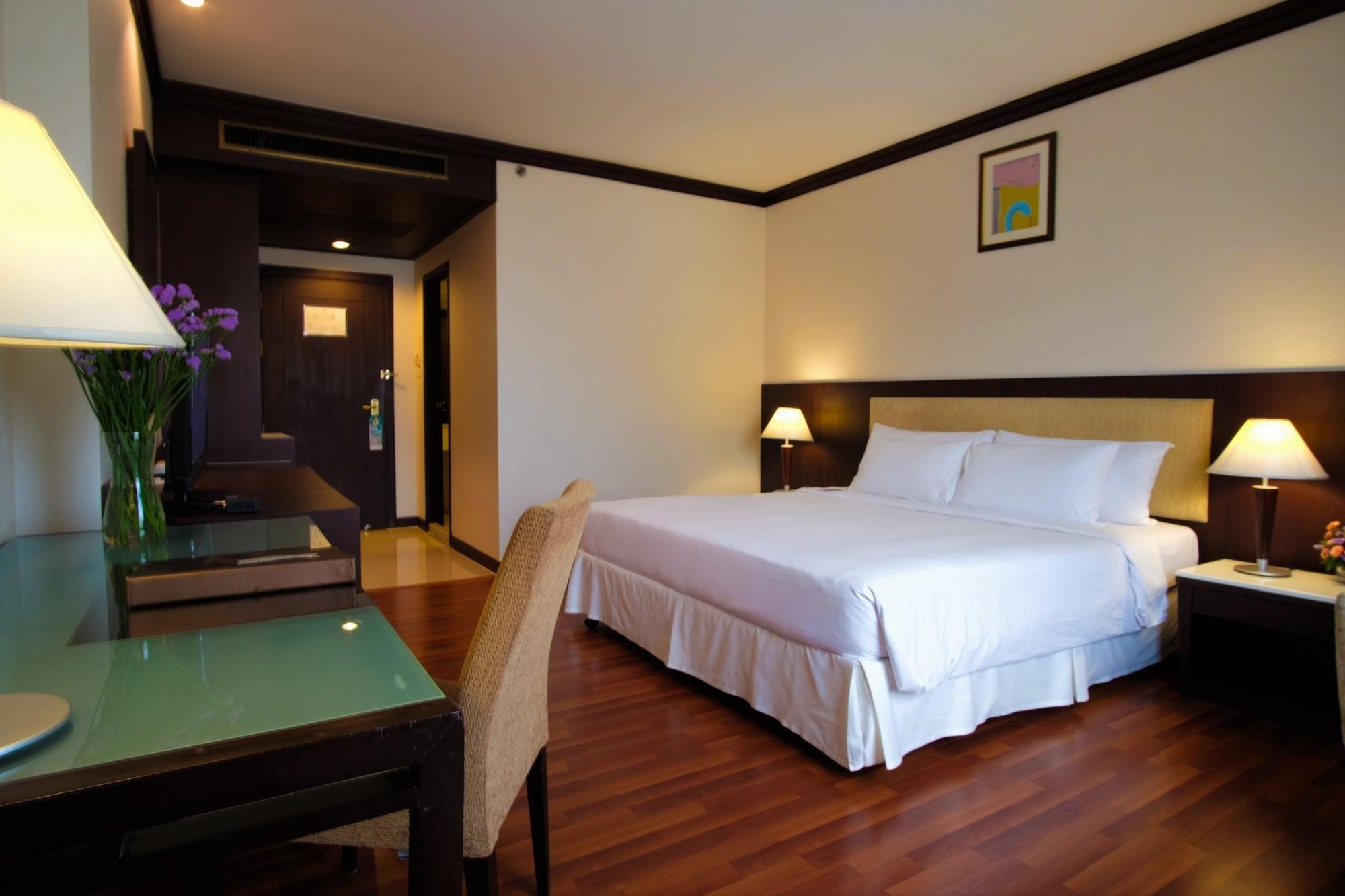 Zenith Sukhumvit Hotel Banguecoque Exterior foto