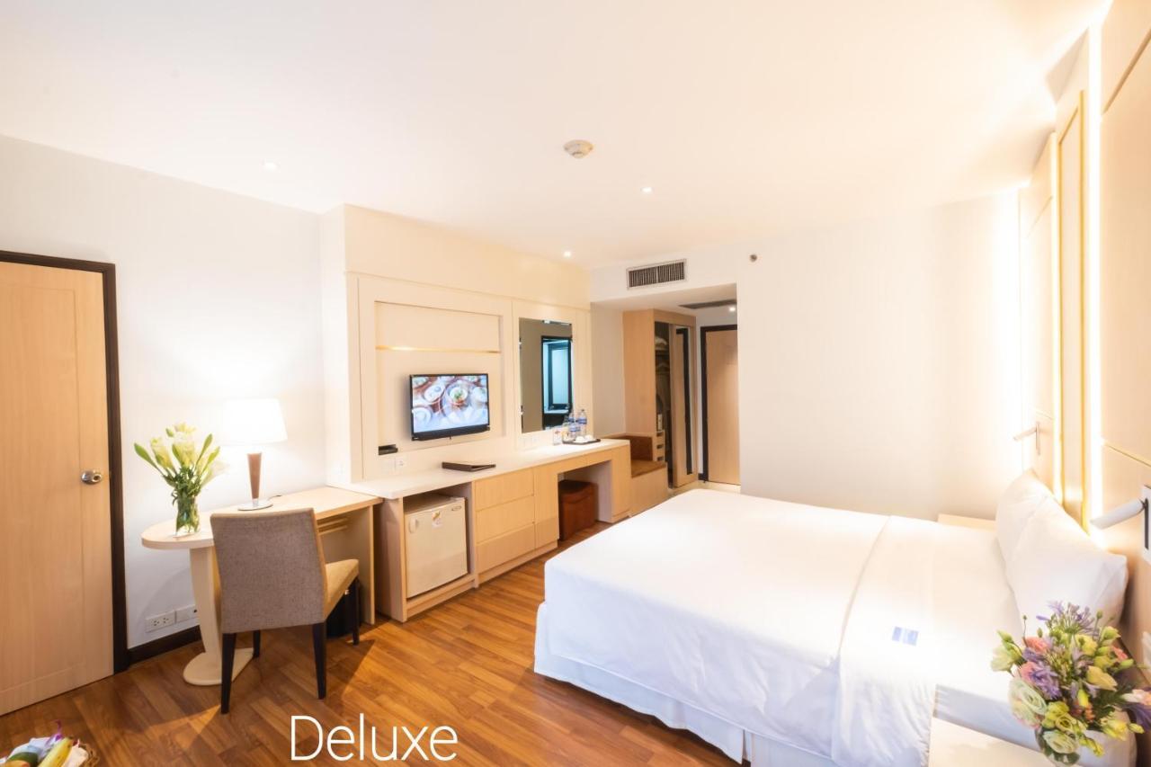 Zenith Sukhumvit Hotel Banguecoque Exterior foto
