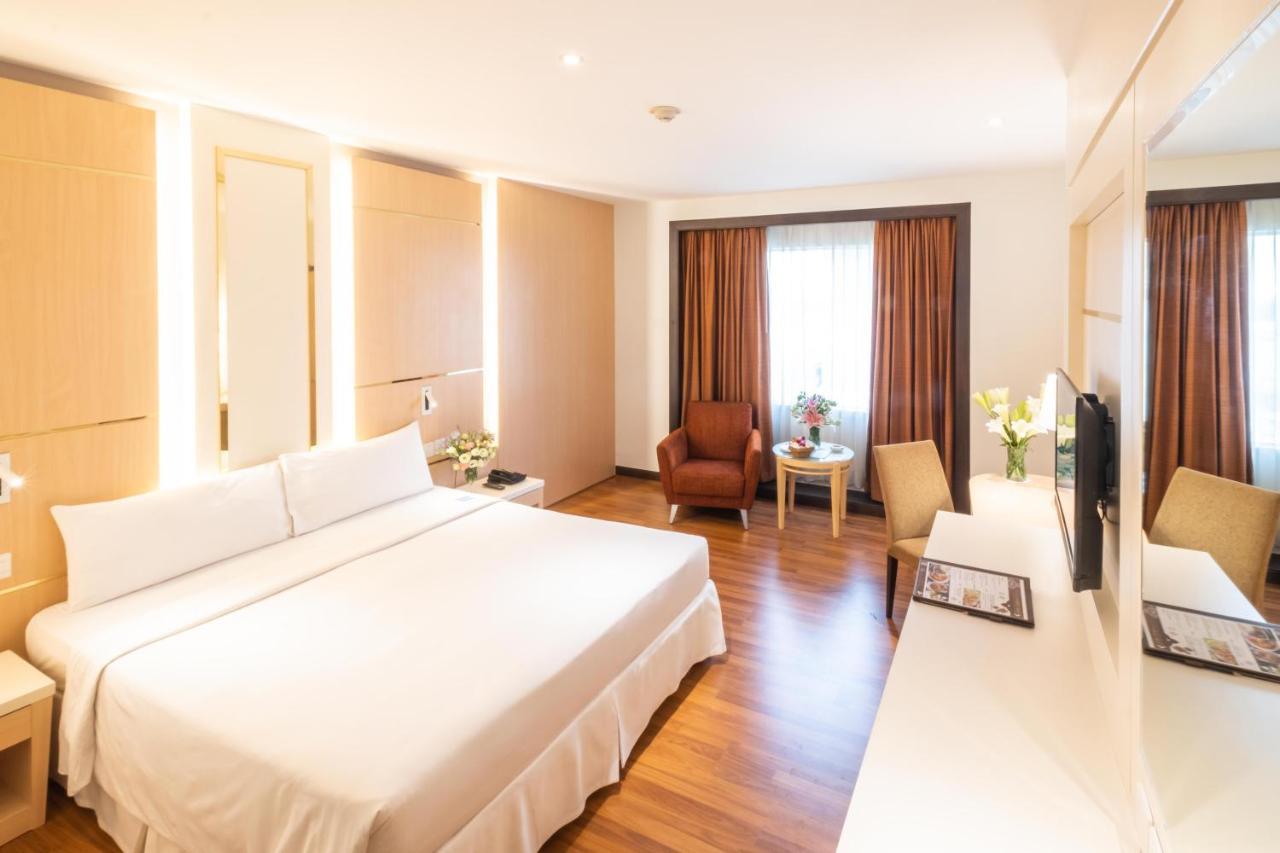 Zenith Sukhumvit Hotel Banguecoque Exterior foto