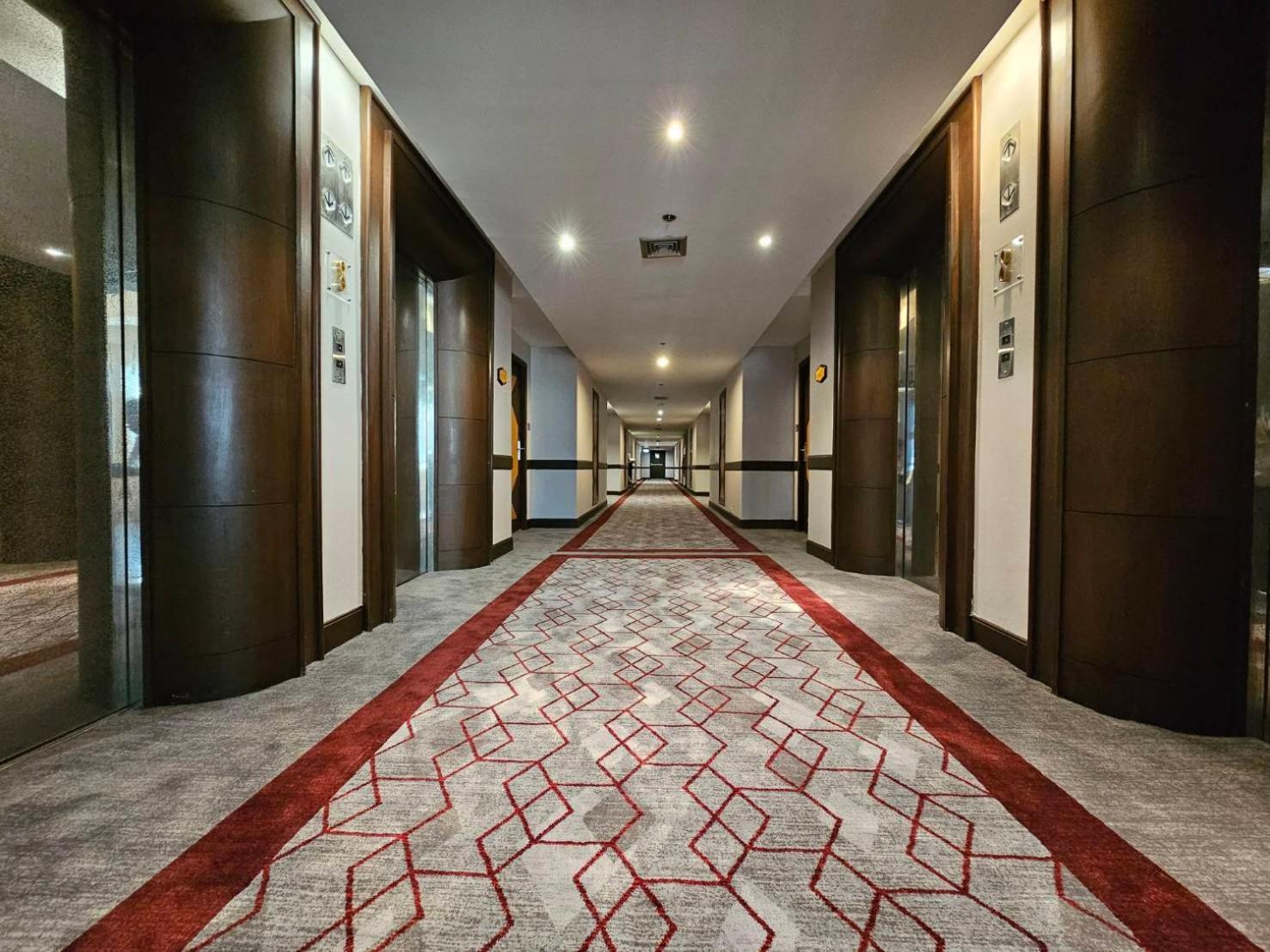 Zenith Sukhumvit Hotel Banguecoque Exterior foto