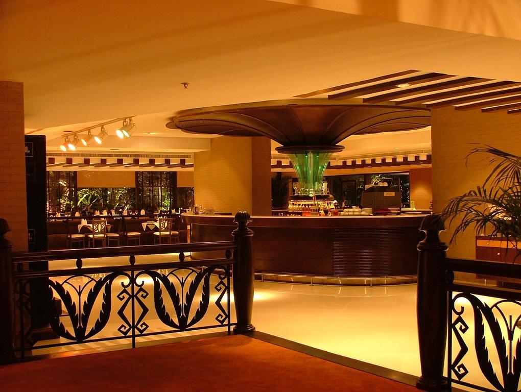 Zenith Sukhumvit Hotel Banguecoque Exterior foto