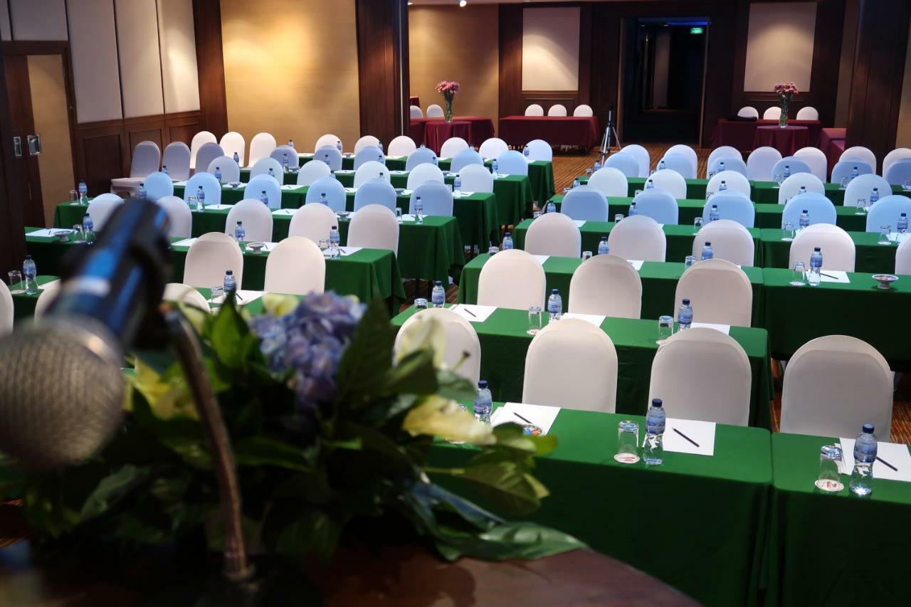 Zenith Sukhumvit Hotel Banguecoque Exterior foto