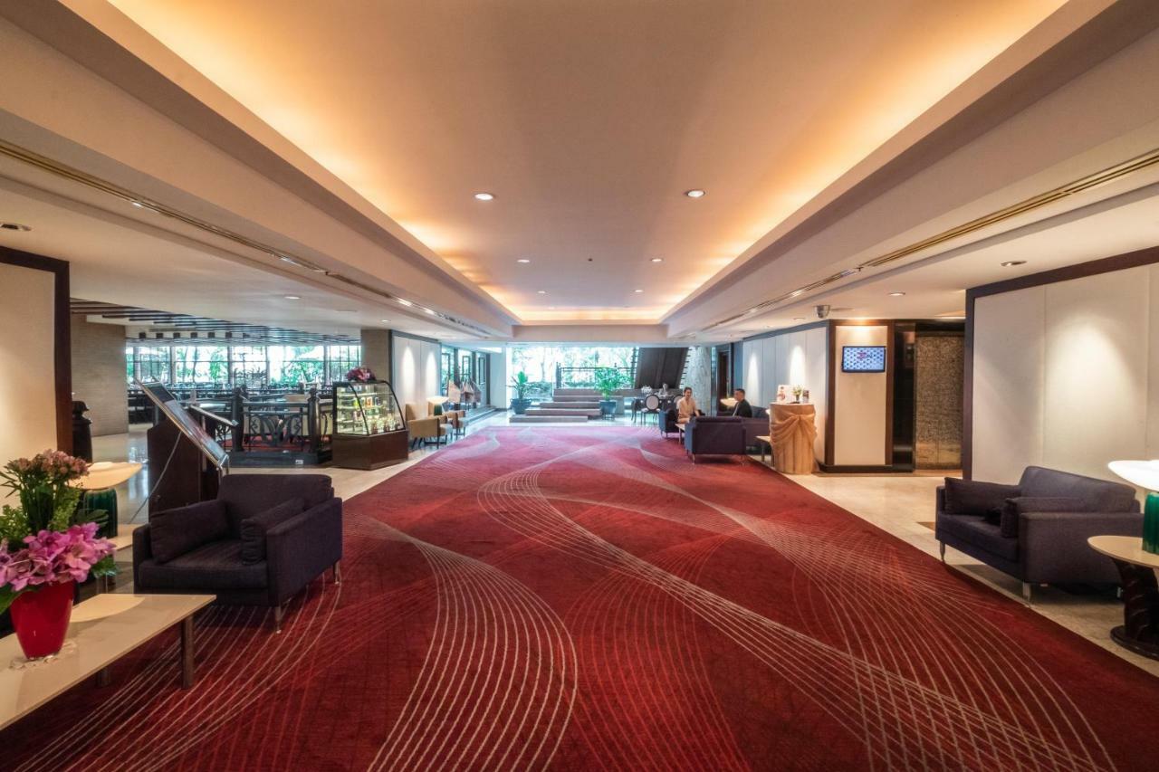 Zenith Sukhumvit Hotel Banguecoque Exterior foto